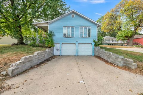 Photo of 2708 Francis Sites Drive, Spirit Lake, IA 51360 (MLS # 251319)
