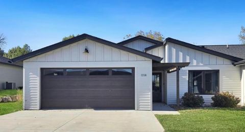 Photo of 1558 Blaine's Way, Spirit Lake, IA 51360 (MLS # 260011)