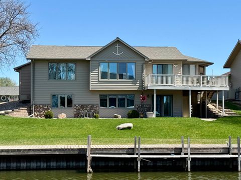Photo of 15633 Harbor Drive, Spirit Lake, IA 51360 (MLS # 260376)