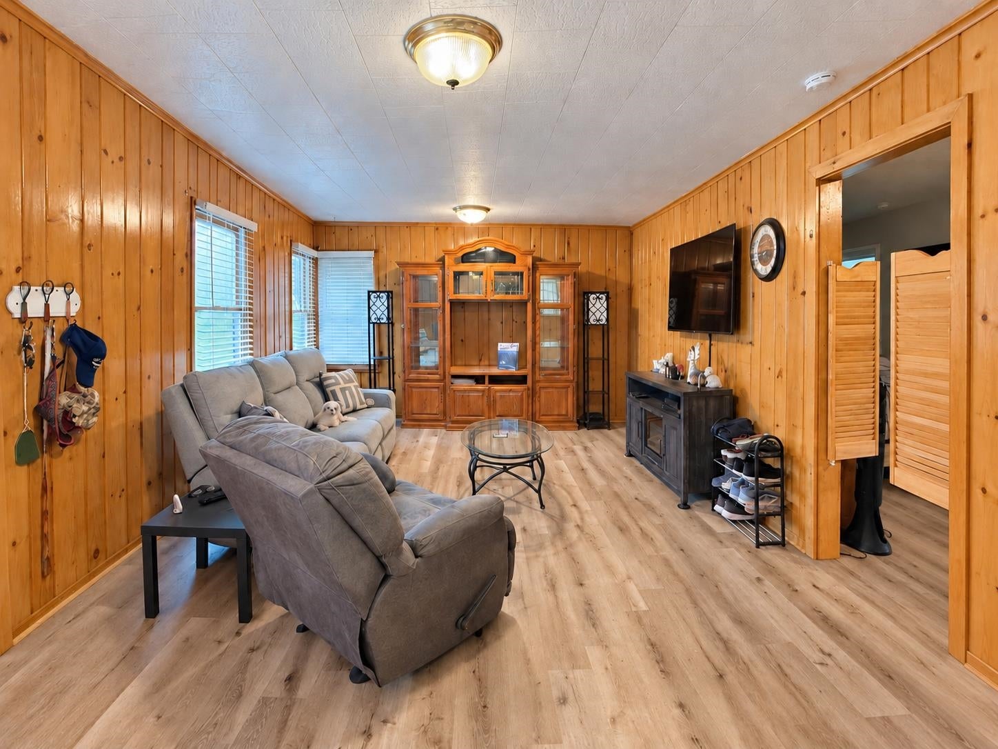 1107 6Th Street - Photo 4