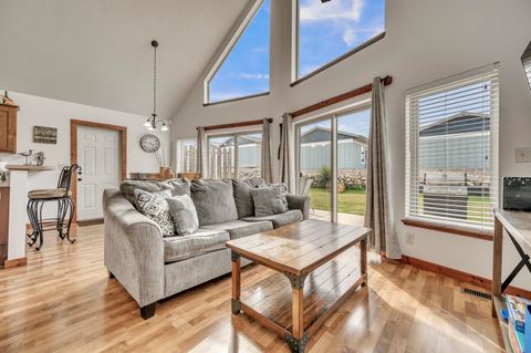 Photo of 290 240th Avenue #71, Arnolds Park, IA 51331 (MLS # 251612)