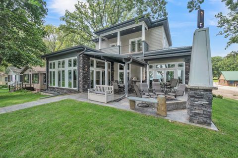 Photo of 2620 Manhattan Boulevard, Wahpeton, IA 51360 (MLS # 251001)