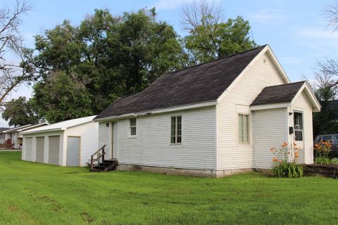 Photo of 407 Nelson Street, Laurens, IA 50554 (MLS # 250982)