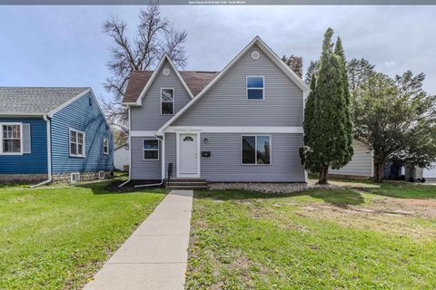 Photo of 220 W 3rd St ST, Spencer, IA 51301 (MLS # 260422)