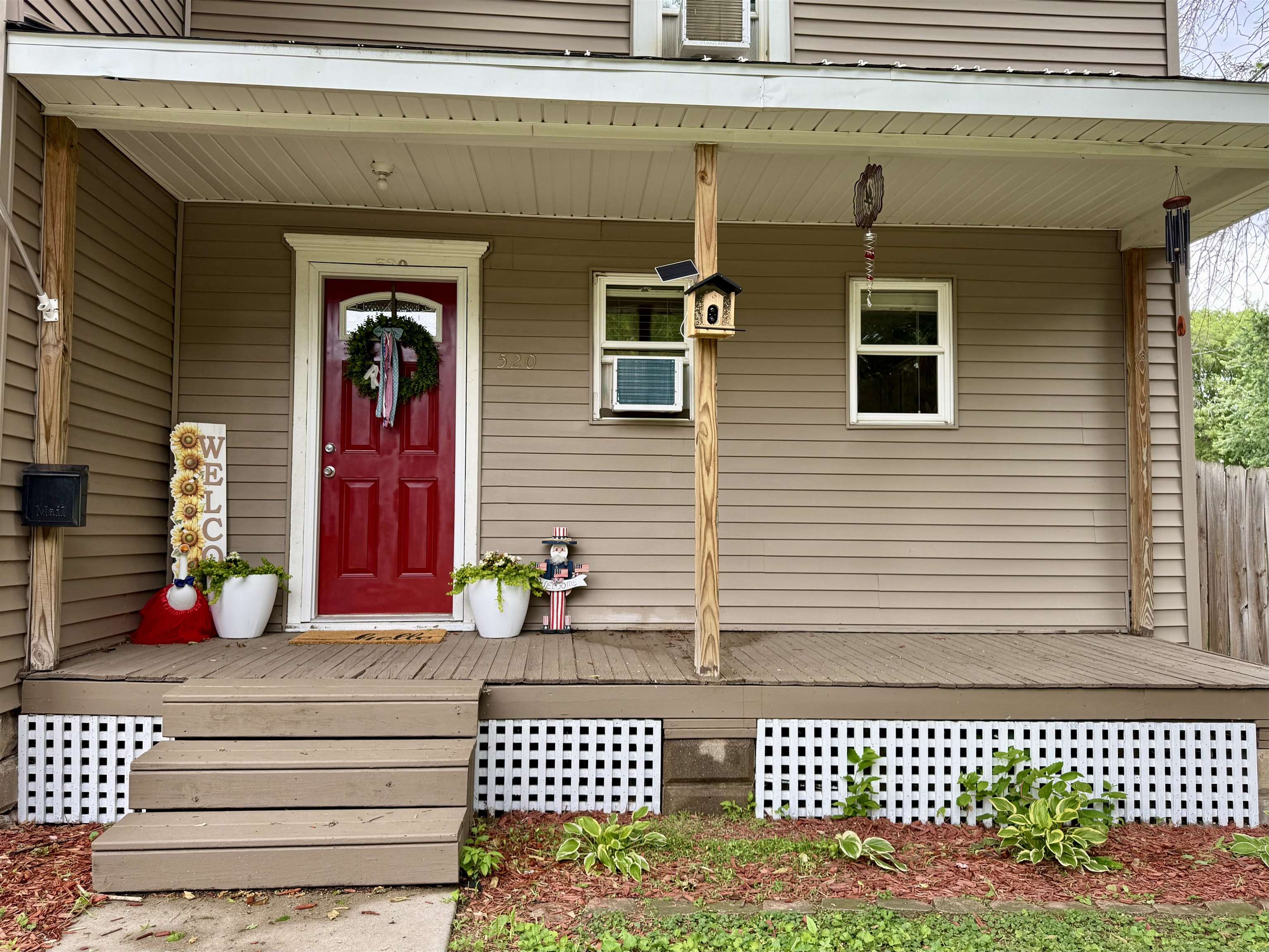 520 4Th Avenue W - Photo 2