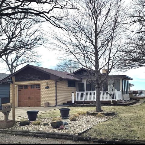 Photo of 2602 Okoboji Blvd Blvd, West Okoboji, IA 51351 (MLS # 260256)