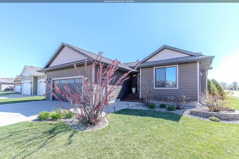 Photo of 3713 Keystone Circle Cir, Spirit Lake, IA 51360 (MLS # 260381)