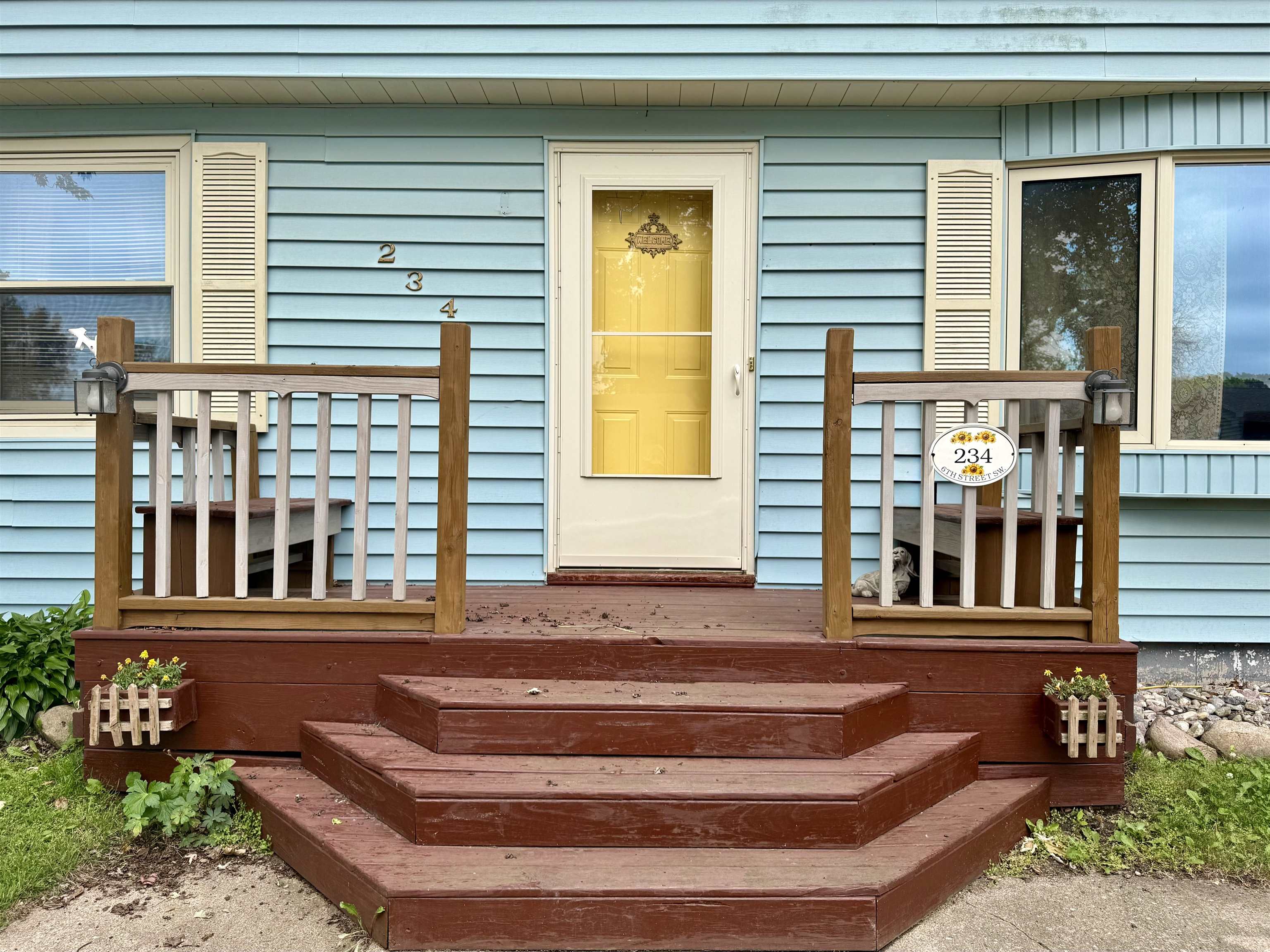 234 6Th Street SW - Photo 2