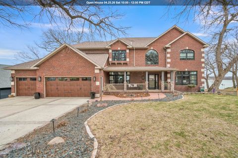 Photo of 2221 Francis Sites Drive, Spirit Lake, IA 51360 (MLS # 260233)