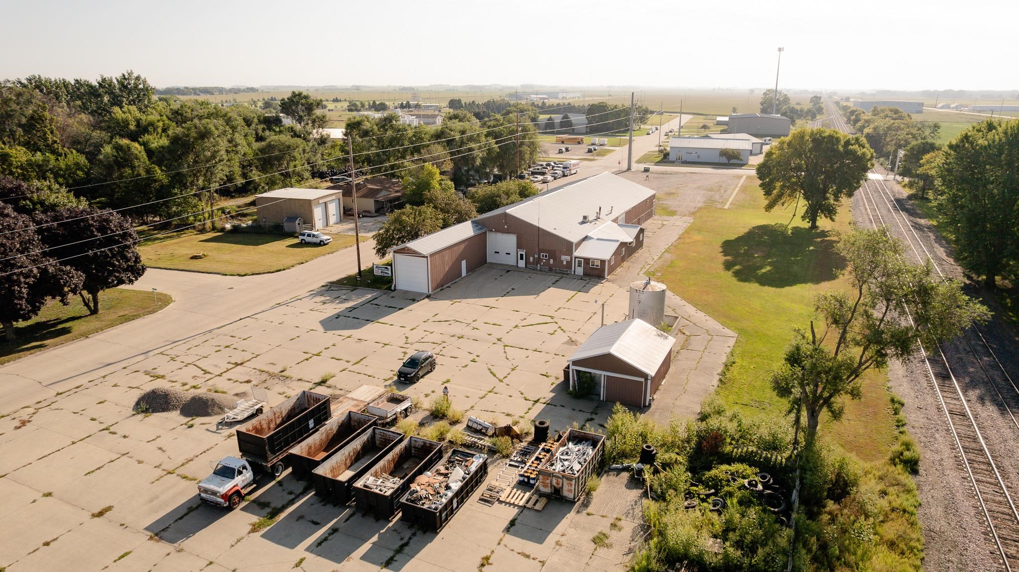 Photo 1 of 37 — 906 E Milwaukee St, Spencer, IA 51301
