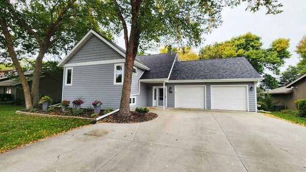 901 27TH ST, SPIRIT LAKE, IA 51360 - Image 51d82b5fd5bb25a18d5b73032cecbb39/3620316521