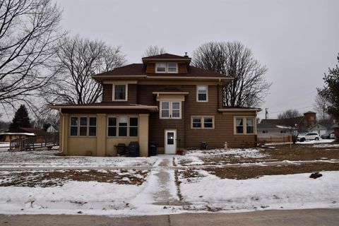 Photo of 622 7th St St, Sibley, IA 51249 (MLS # 251667)