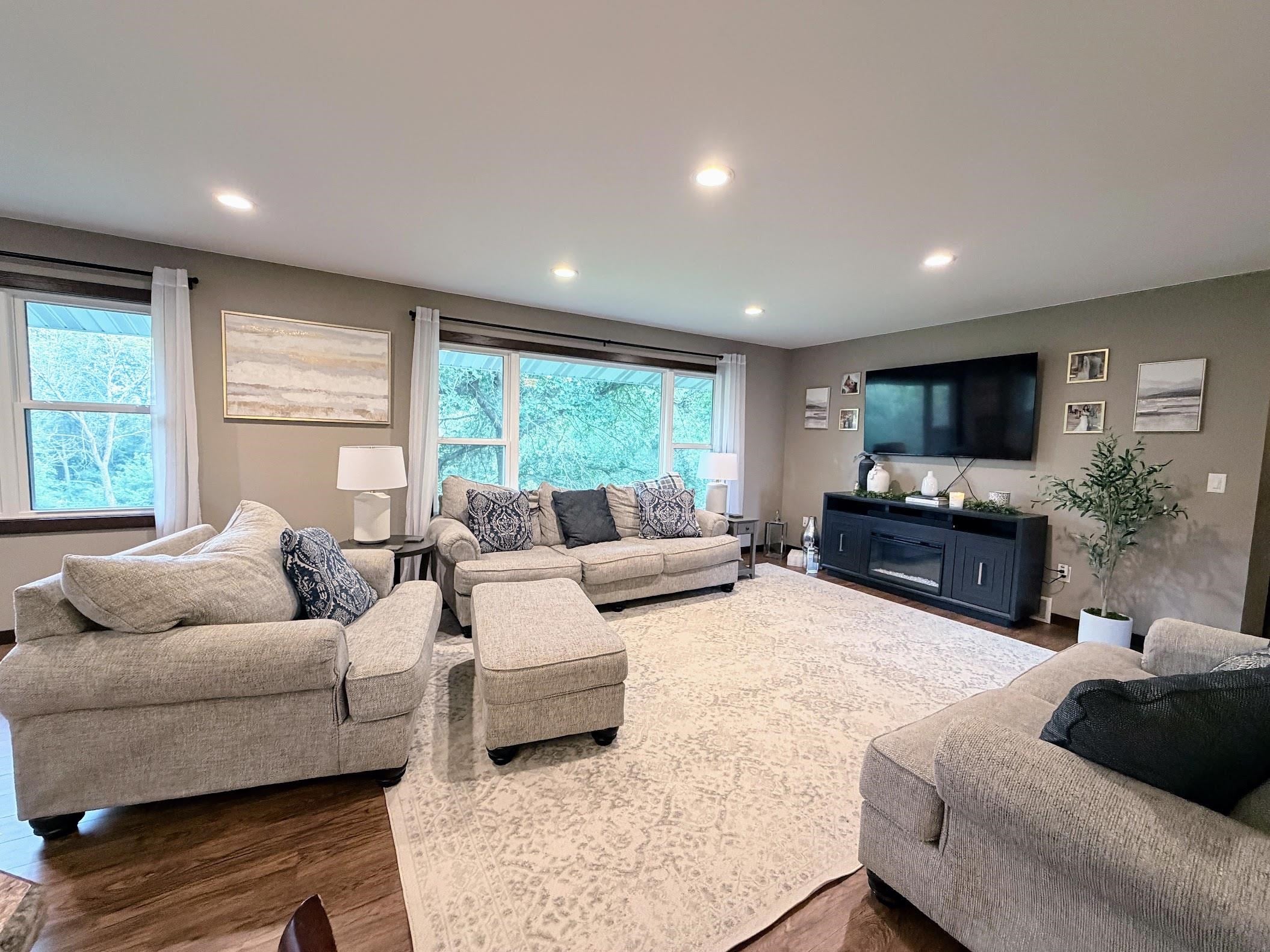 1202 Saint Luke Drive - Photo 2
