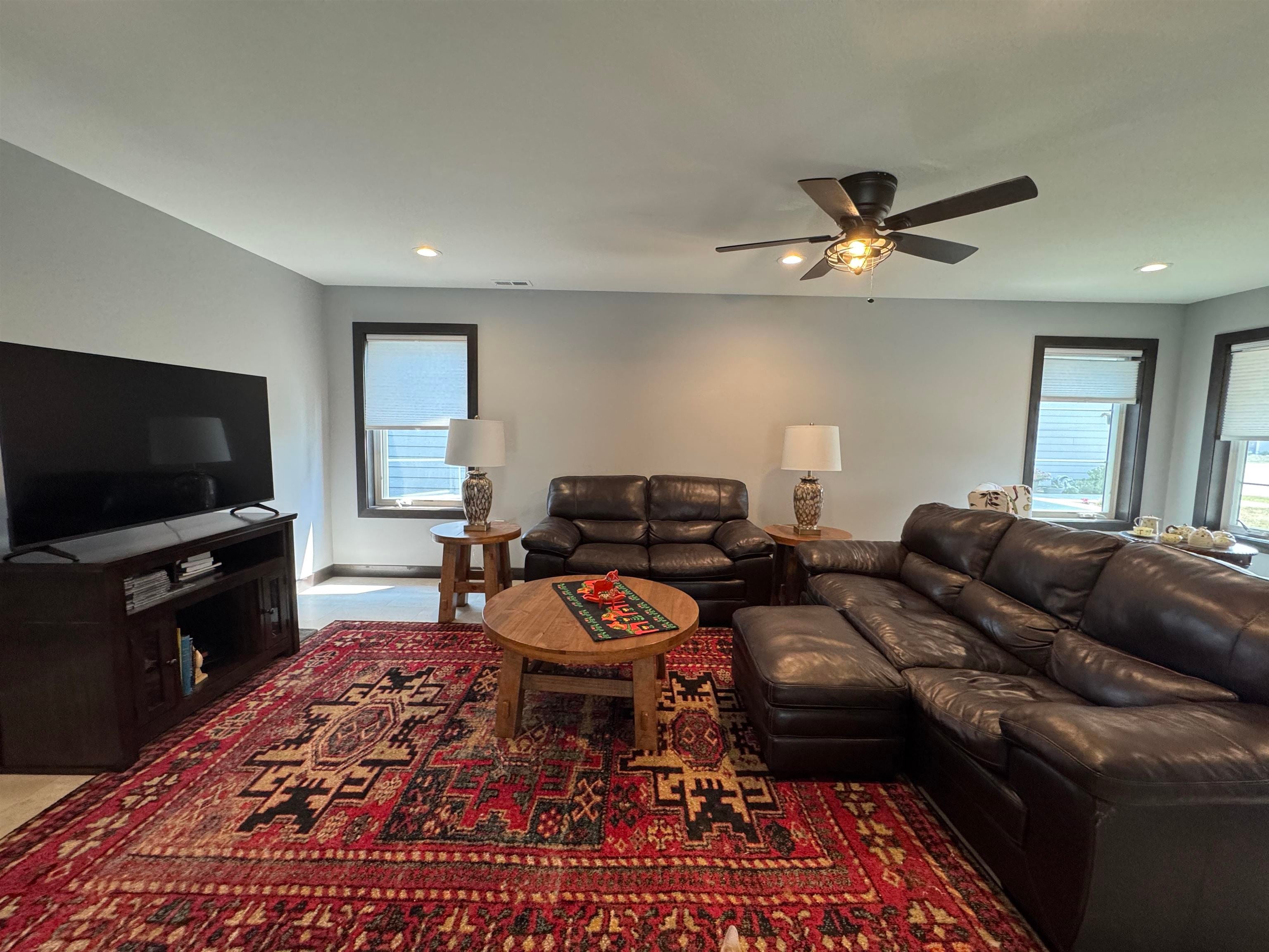 3213 W 3rd Street - Photo 4