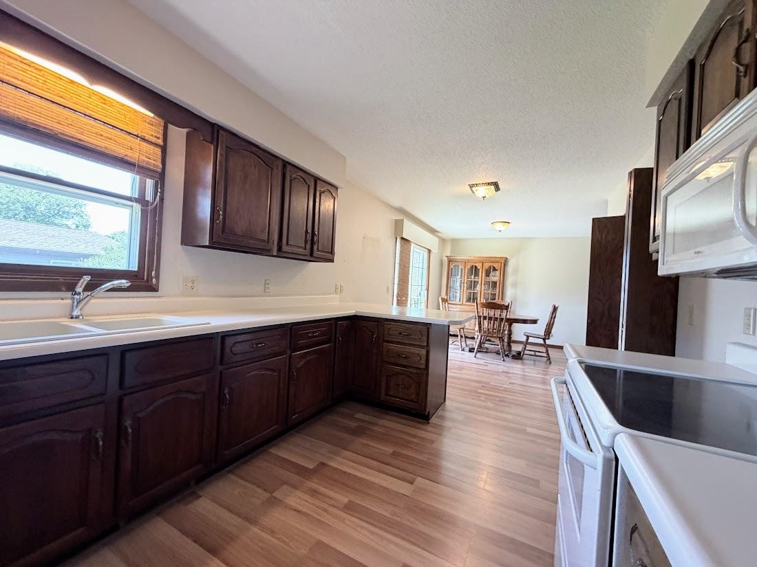 1405 11Th Avenue W - Photo 4