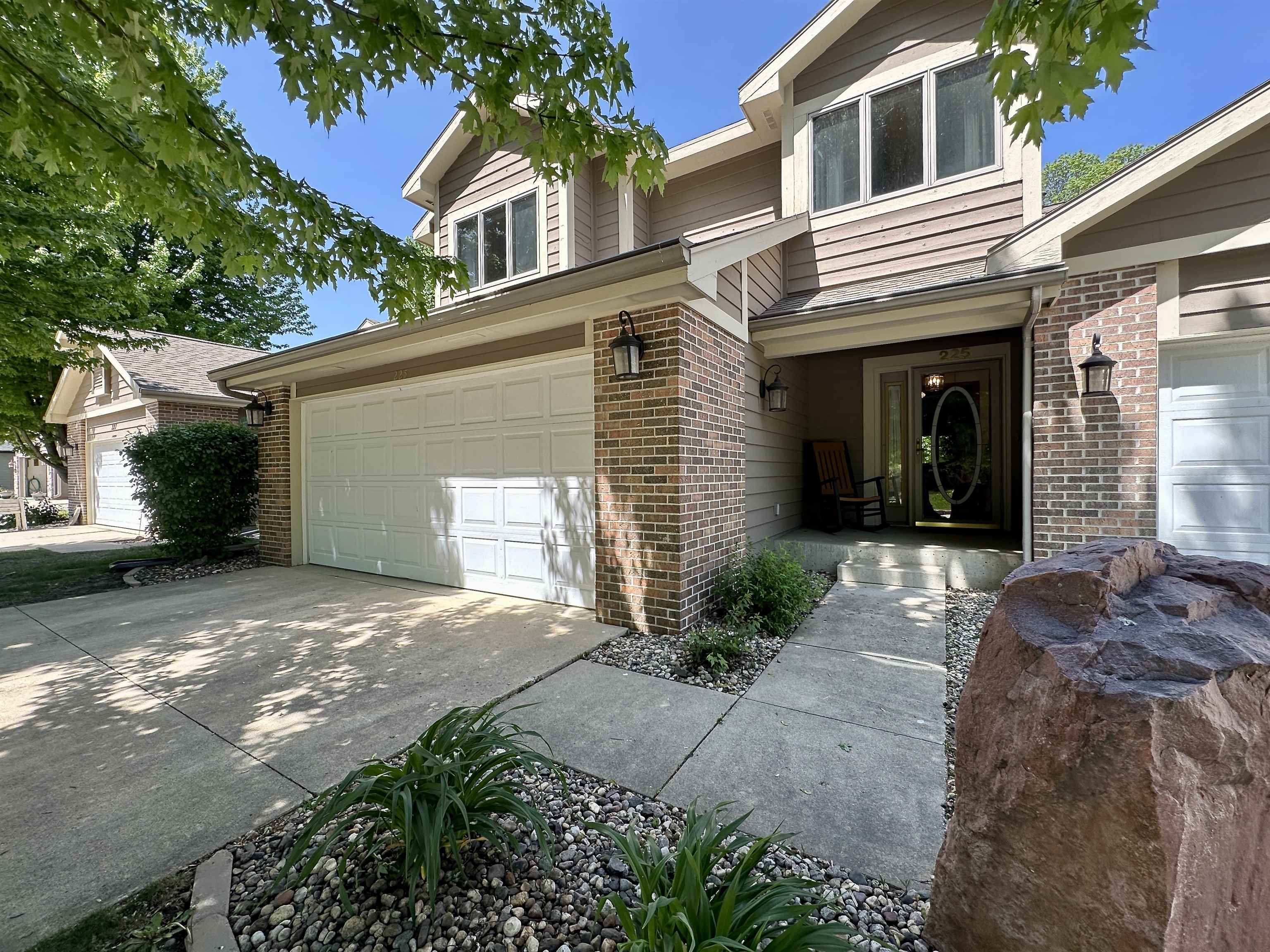 Photo 1 of 37 — 225 Emerald Meadows Drive, Arnolds Park, IA 51331