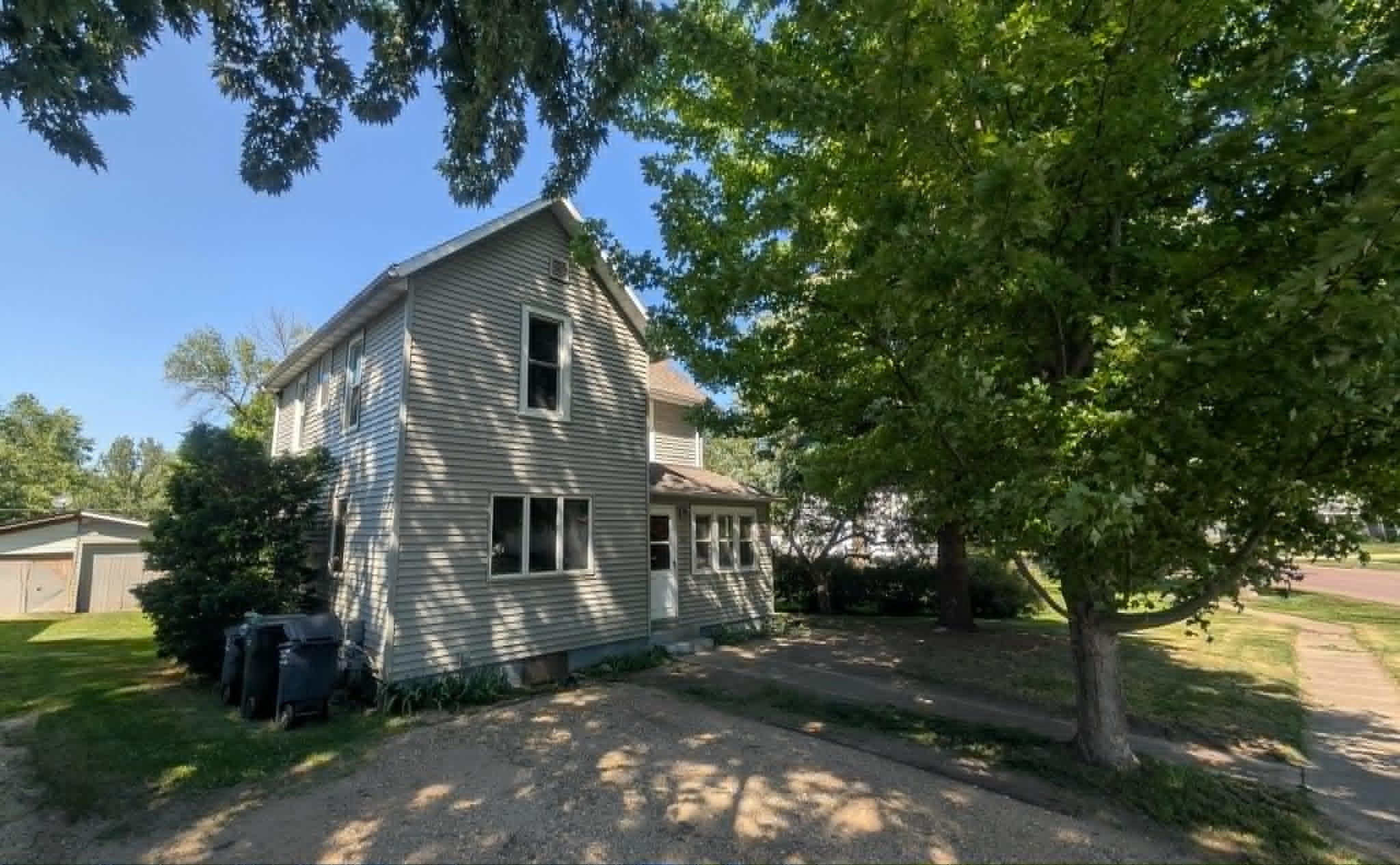 Photo 1 of 17 — 107 A Avenue E, Lake Park, IA 51347