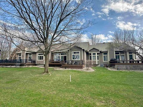Photo of 203 Emerald Meadows Drive, Arnolds Park, IA 51331 (MLS # 260280)