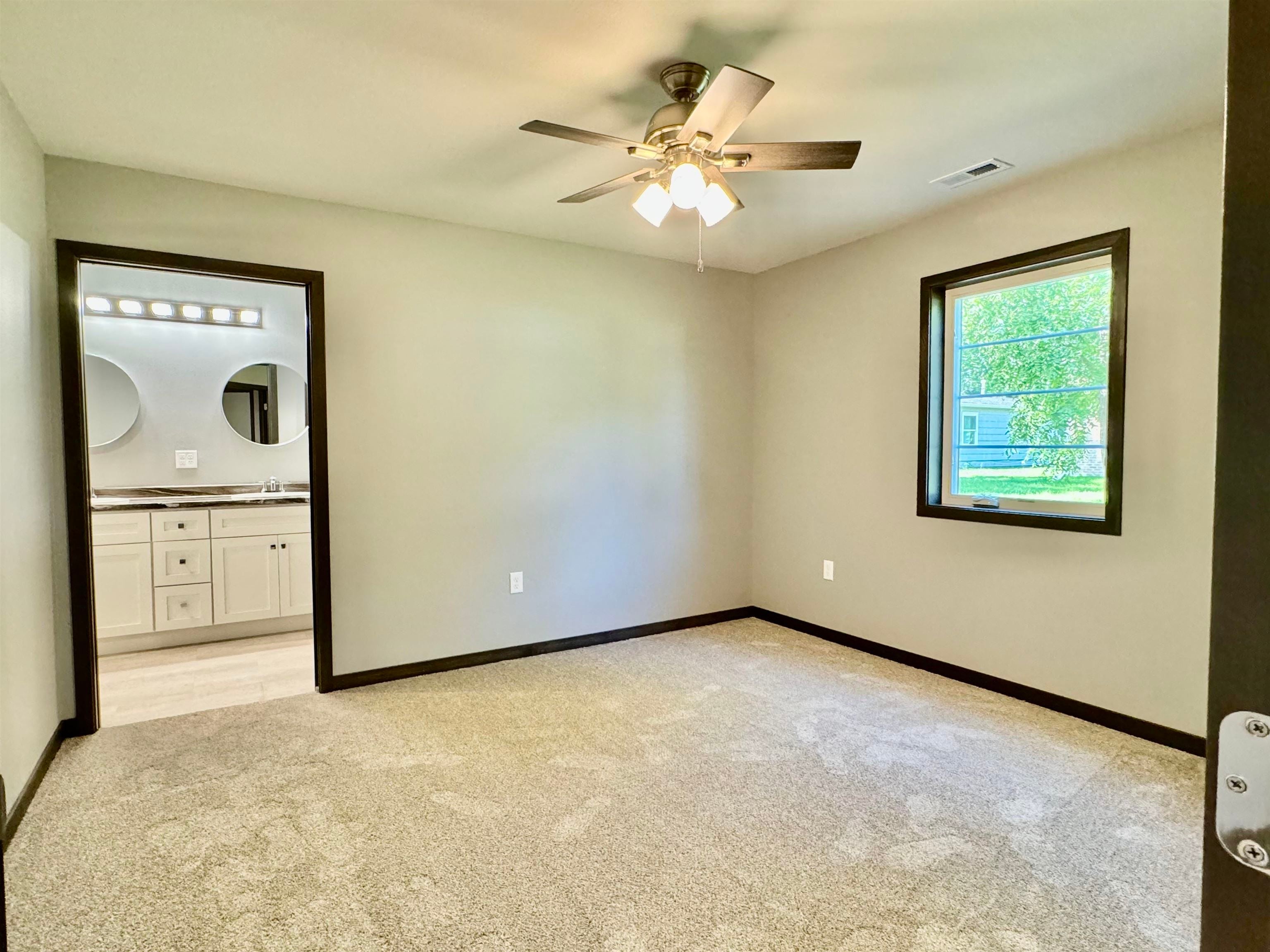 213 34th Avenue W - Photo 4