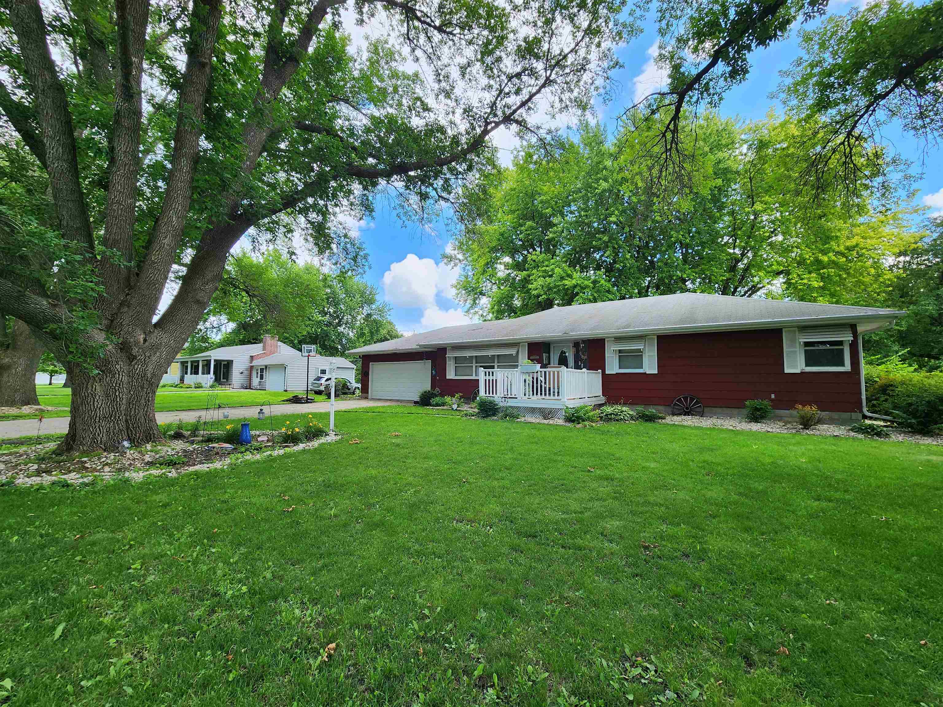 Photo 1 of 41 — 108 7th Street Street S, Swea City, IA 50590