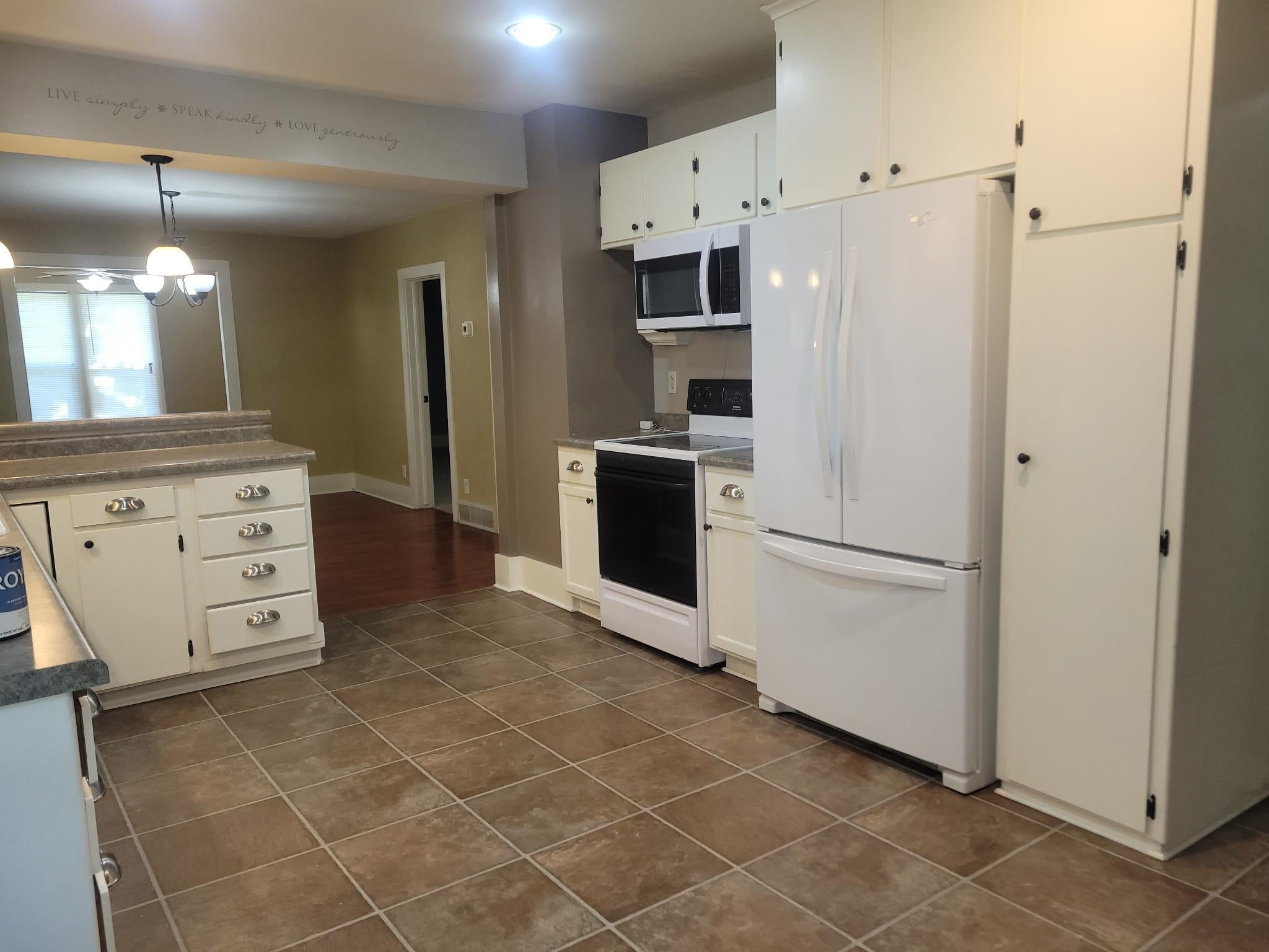 2110 Gary Avenue - Photo 4