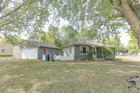 Photo of 900 W 5th Street, Spencer, IA 51301 (MLS # 251260)