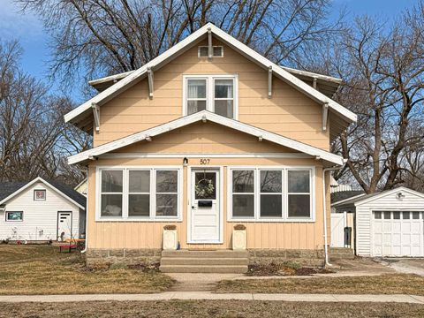Photo of 507 E 9Th Street, Spencer, IA 51301 (MLS # 260132)