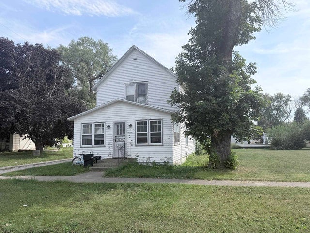 1506 Center Street