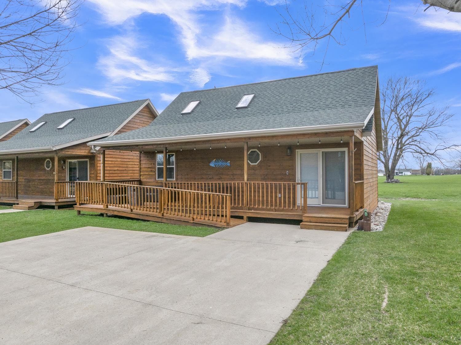 Photo 1 of 32 — 1203 Sanborn Avenue 1, Okoboji, IA 51355