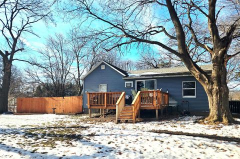 Photo of 1108 Fargo Avenue, Spirit Lake, IA 51360 (MLS # 251530)