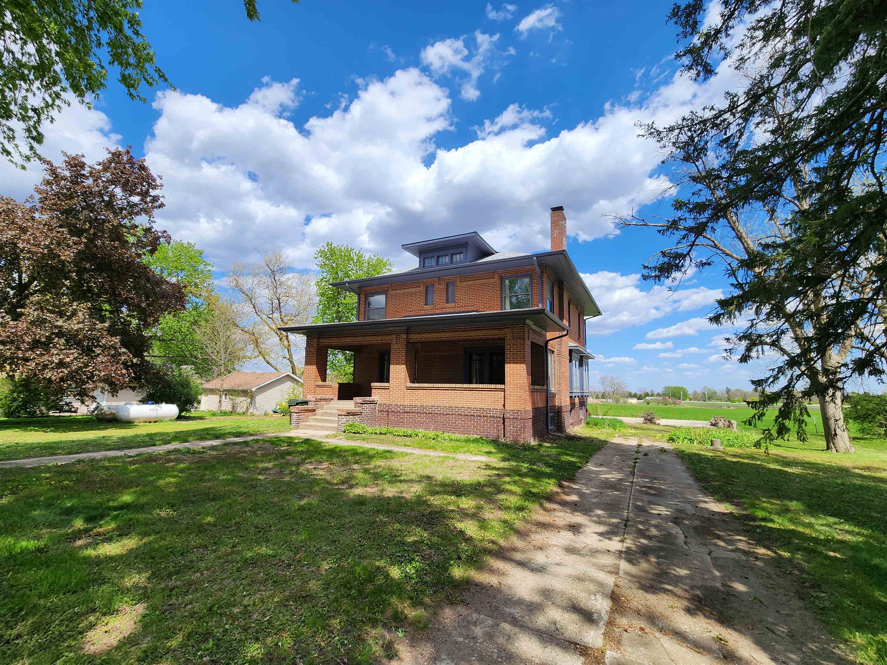 410 S 2nd Street - Photo 2