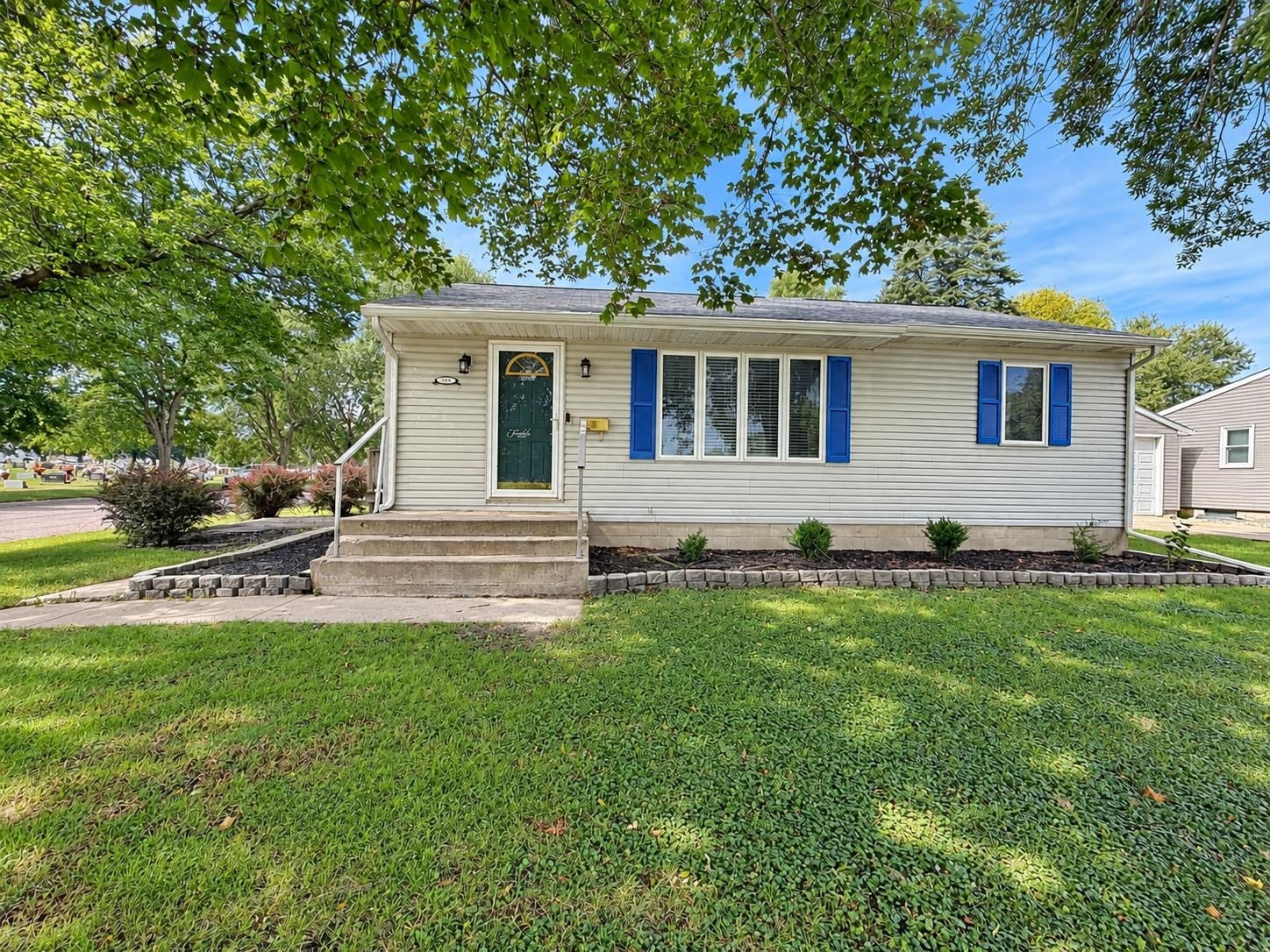 703 N 15th Street - Photo 3