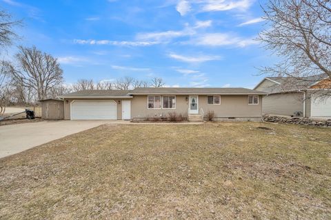 Photo of 606 Q Avenue, Milford, IA 51360 (MLS # 260128)