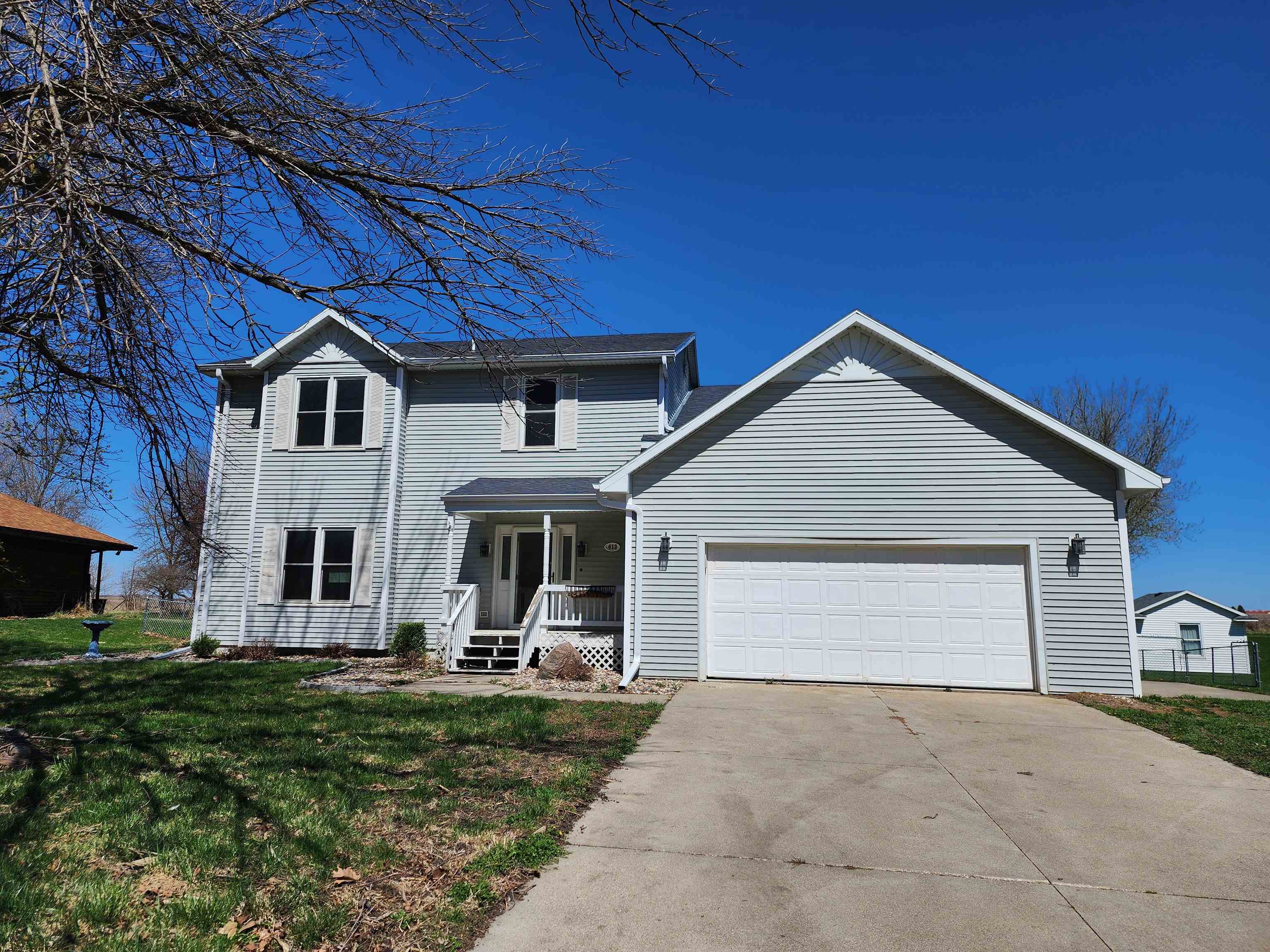 Photo 1 of 29 — 413 E Garfield Street, Laurens, IA 50554