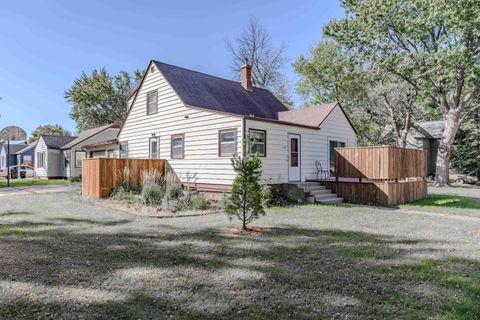 Photo of 408 Avenue D E, Lake Park, IA 51347 (MLS # 251330)