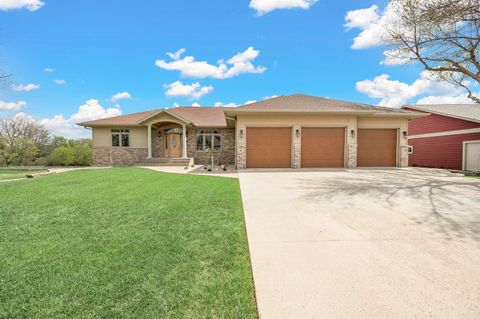 Photo of 46 Ann Street, Milford, IA 51351 (MLS # 260412)