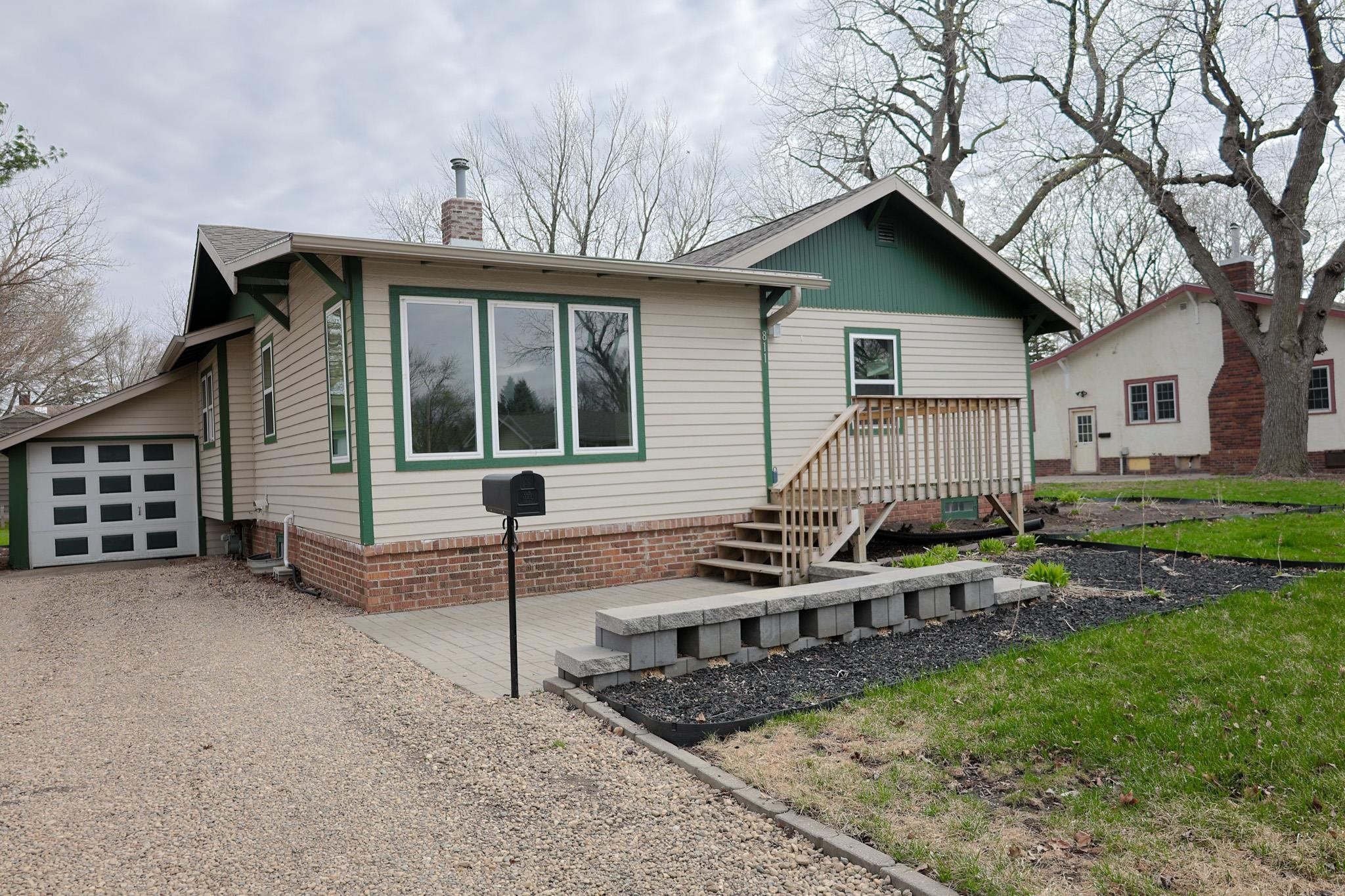 Photo 1 of 29 — 811 11th Street, Spirit Lake, IA 51360