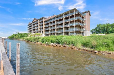 Photo of 570 Linden Drive #104, Arnolds Park, IA 51331 (MLS # 260056)