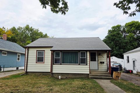 Photo of 309 1st Street E, Spencer, IA 51301 (MLS # 251279)