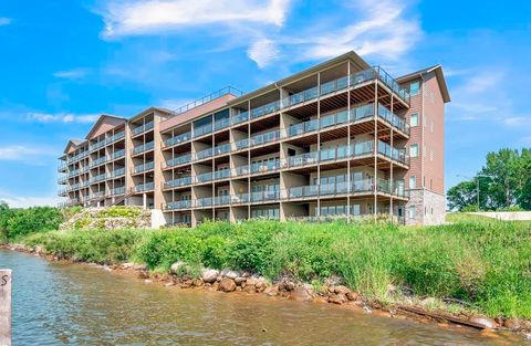 Photo of 570 Linden Drive, Arnolds Park, IA 51331 (MLS # 260299)