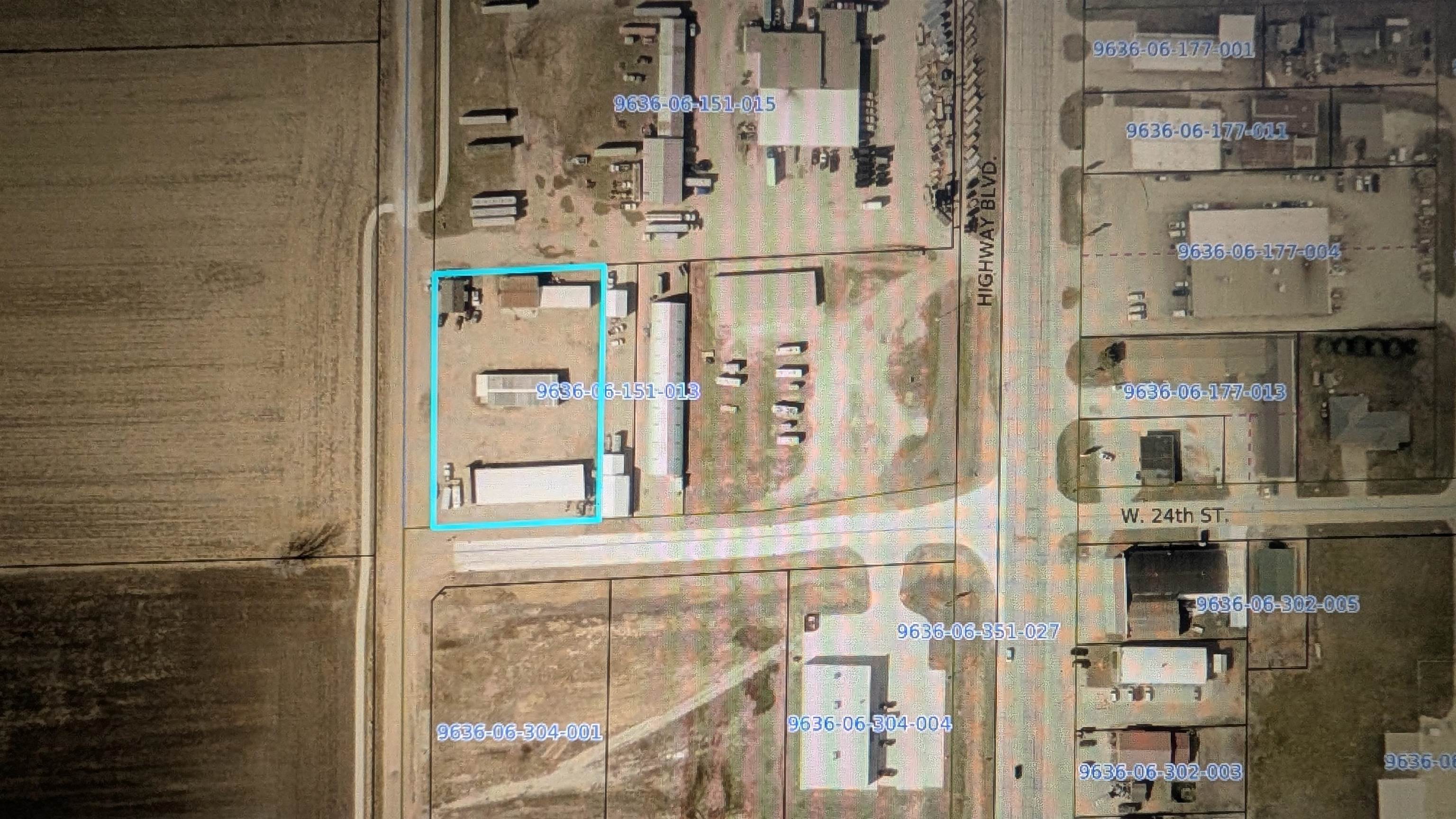 Photo 1 of 9 — 2416 4th Avenue W, Spencer, IA 51301