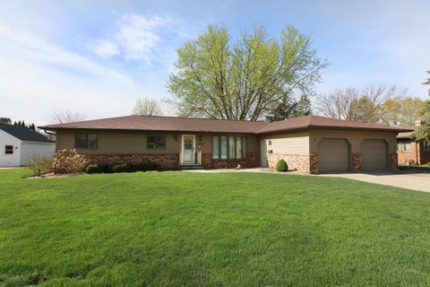 Photo of 1308 W 11th Street, Spencer, IA 51301 (MLS # 260358)