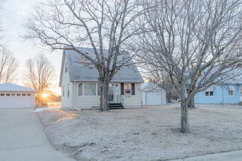 Photo of 1016 5Th Avenue SE, Spencer, IA 51301 (MLS # 260130)