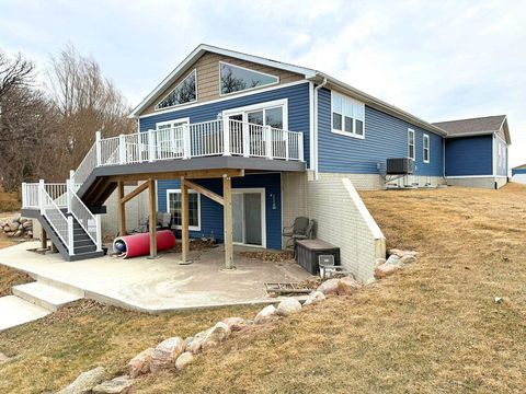 Photo of 34824 Cy-Hawk Avenue, Emmetsburg, IA 50536 (MLS # 260055)