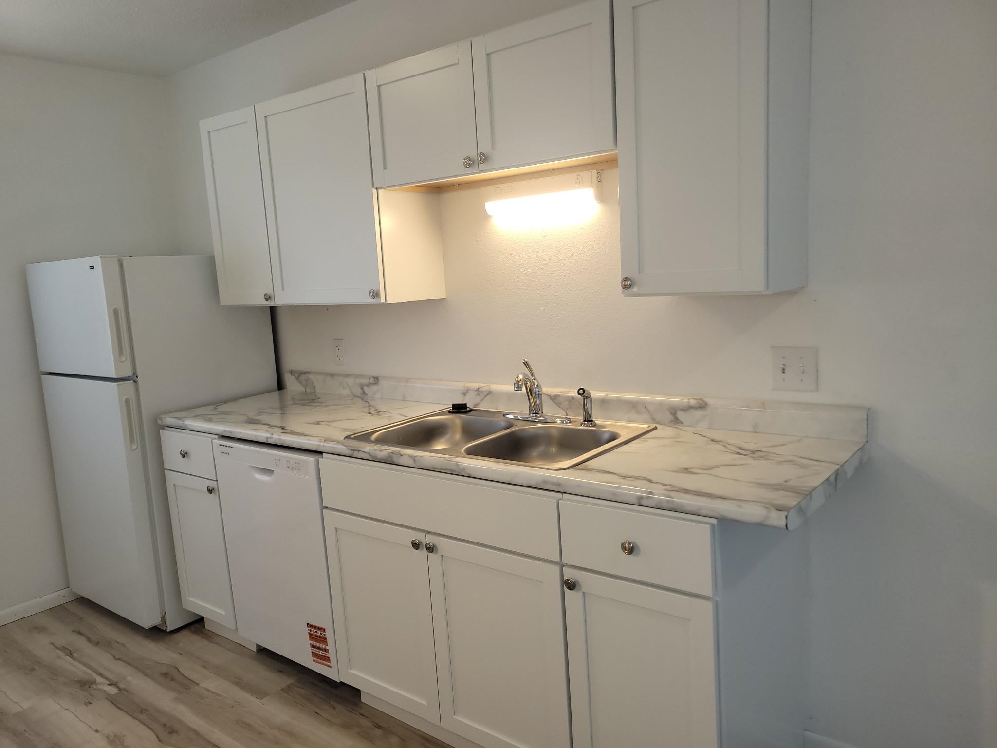1502 Jackson Avenue 4 - Photo 2