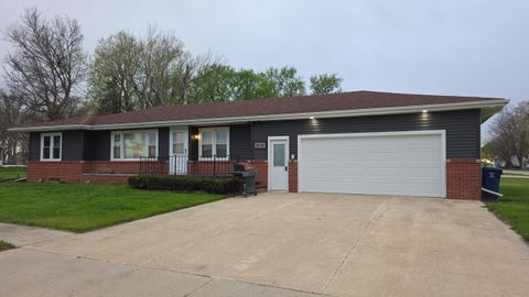 Photo of 510 S Rutledge Street, Paullina, IA 51046 (MLS # 260378)
