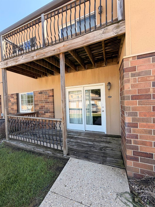 3 27th Street 107