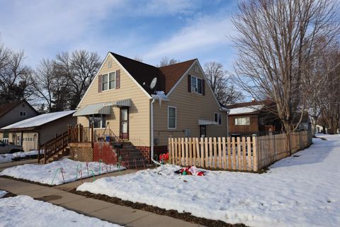 Photo of 1121 5th Avenue N, Estherville, IA 51334 (MLS # 251556)