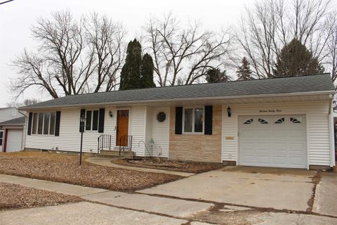 Photo of 1323 Maple Street, Sac City, IA 50583 (MLS # 260084)
