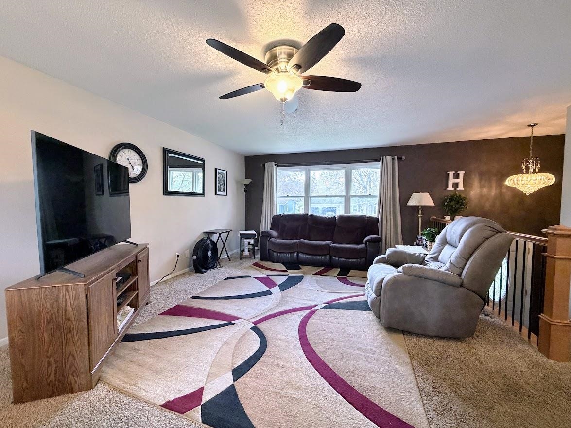 1217 13Th Avenue W - Photo 2